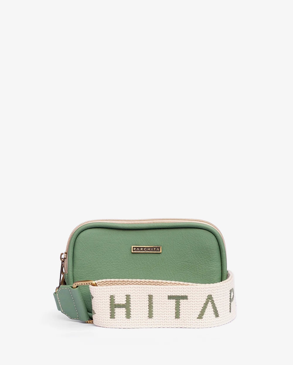 Funny Pack Marsella Verde Safari - vista frontal con placa PARCHITA dorada y correa ivory